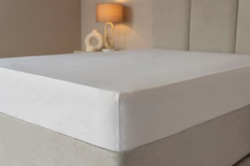 Egyptian Cotton 200 Count Ultra Deep 46cm Fitted Sheet Egyptian Cotton 200 Count Ultra Deep 46cm Fitted Sheet