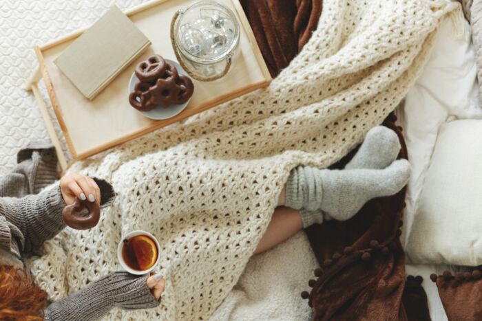 5 ways to make your bedroom cosy this autumn
