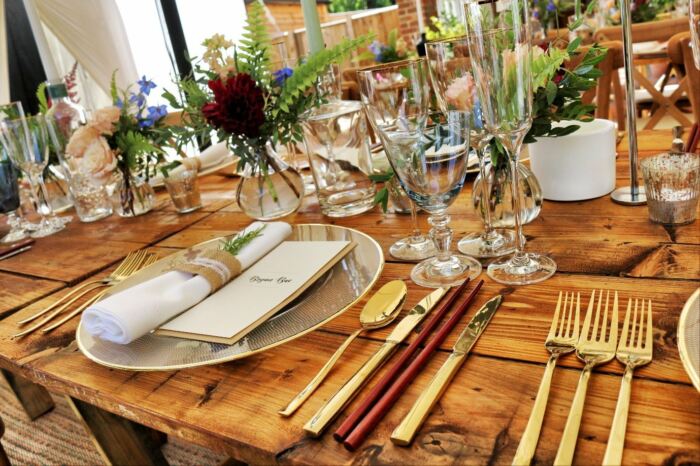 How to throw the perfect luxury dinner party