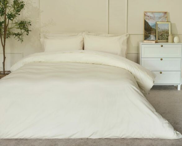 Which Fabrics Are Best for Wrinkle-Free Bed Linen?