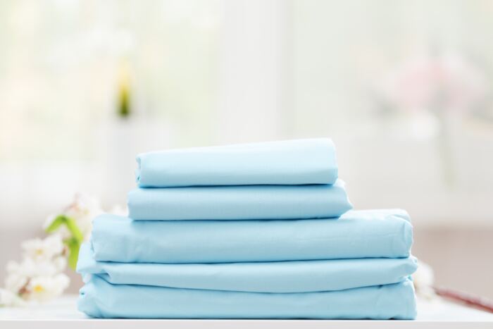 Guide To Folding Bed Sheets: Folding Fitted & Flat Sheets