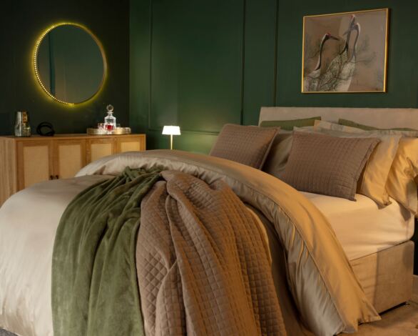 How to replicate hotel bedding at home