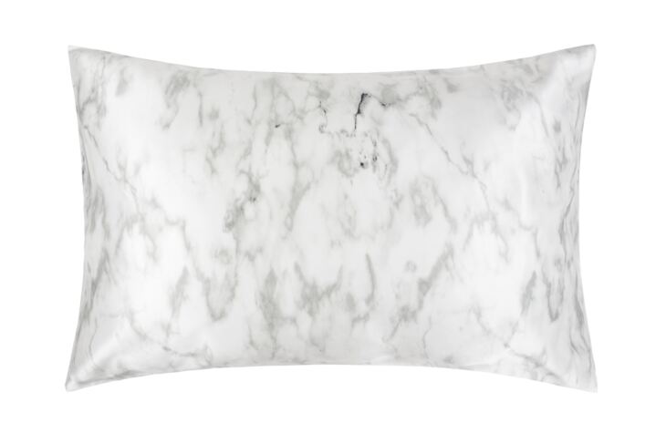 Cocoonzzz Silk Pillowcases - Keep Your Mane Flawless with Cocoonzzz