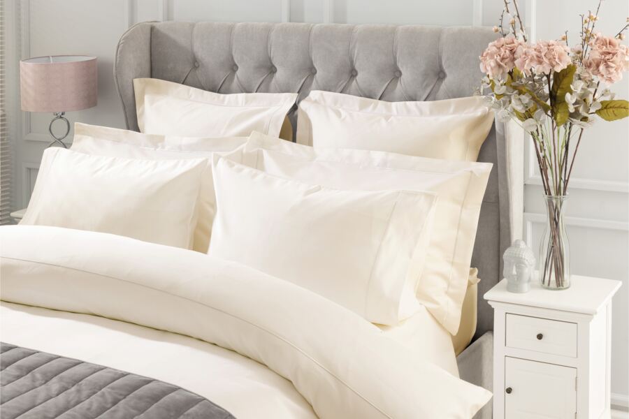 Pure Egyptian Cotton Sateen 1000 Count Continental Square Pillowcase Pure Egyptian Cotton Sateen 1000 Count Continental Square Pillowcase