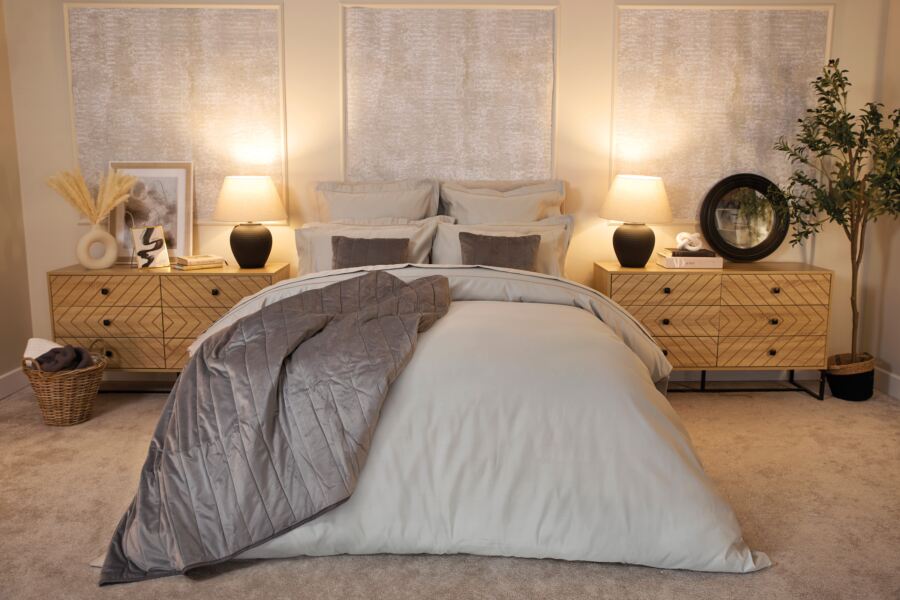 Pure Egyptian Cotton Sateen 1000 Count Extra Deep 38cm Fitted Sheet Pure Egyptian Cotton Sateen 1000 Count Extra Deep 38cm Fitted Sheet