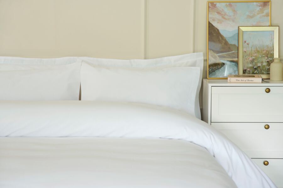 Belledorm Basics Polycotton Extra Deep Fitted Sheet - 38cm (15'') Depth