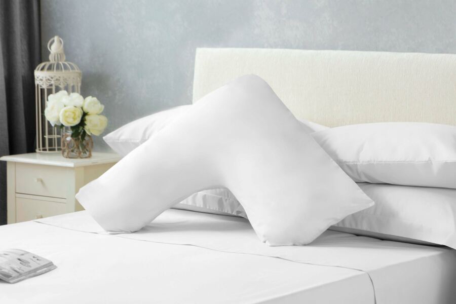 200 Count Polycotton V-Shaped Pillowcase (Percale) 200 Count Polycotton V-Shaped Pillowcase (Percale)