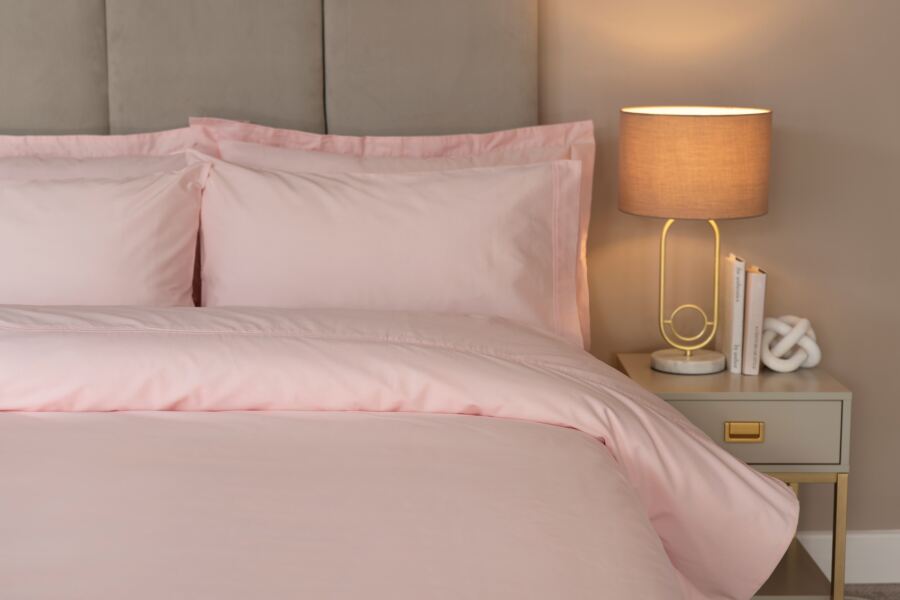 Egyptian Cotton 200 Count 30cm Fitted Sheet Egyptian Cotton 200 Count 30cm Fitted Sheet
