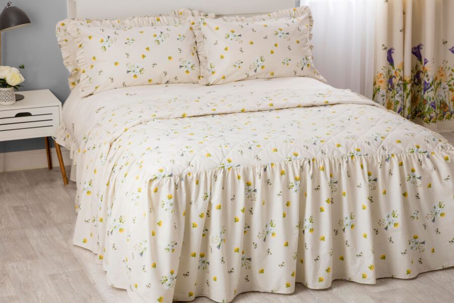 Bluebell Meadow Fitted Bedspread