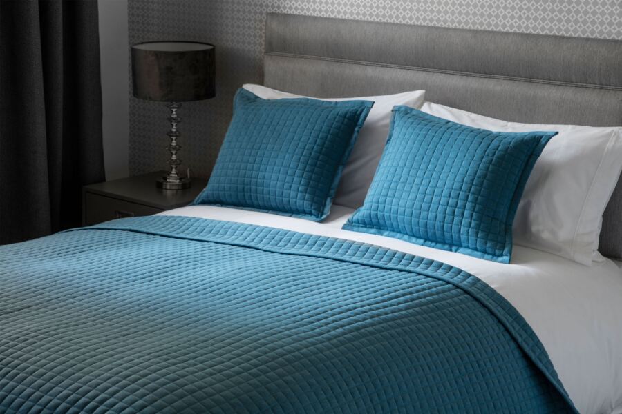 Crompton Quilted Bed Runner Belledorm