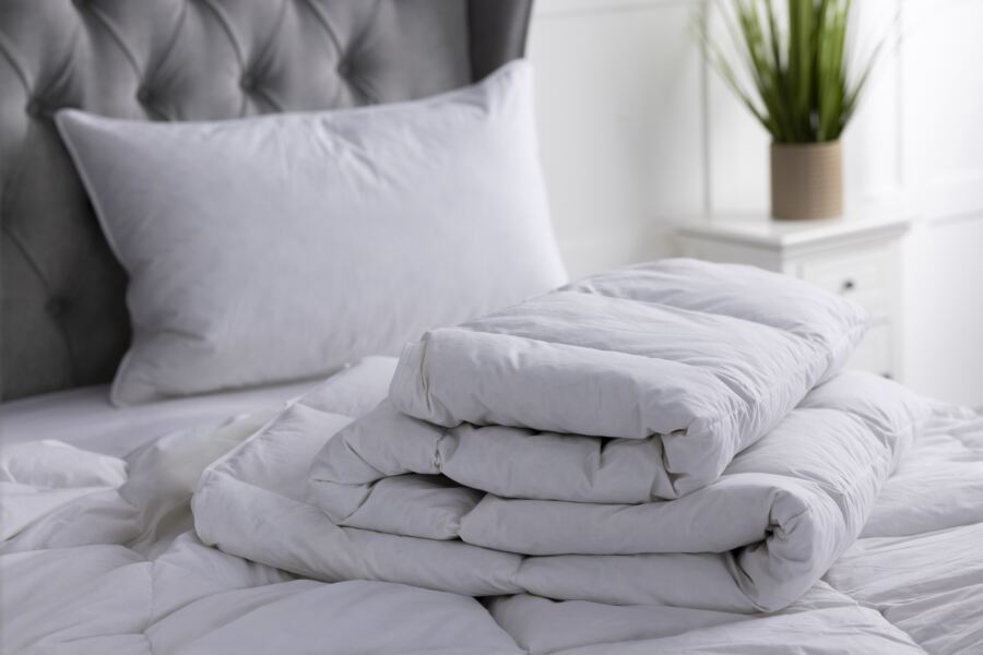 Luxury Duck Down & Feather Standard Pillow