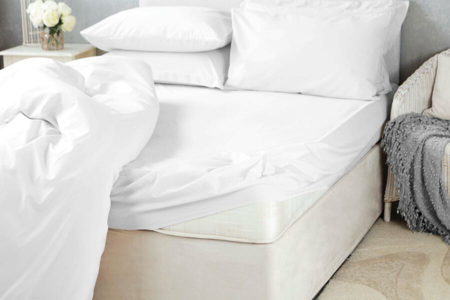 200 Count Polycotton 30cm Fitted Sheet (Percale) 200 Count Polycotton 30cm Fitted Sheet (Percale)