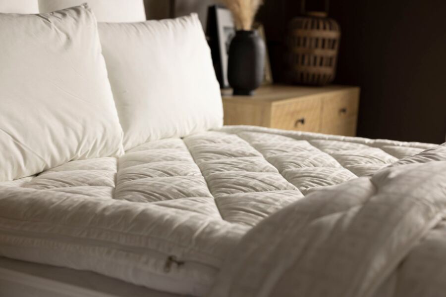Hotel Suite Dual Layer Mattress Topper Hotel Suite Dual Layer Mattress Topper