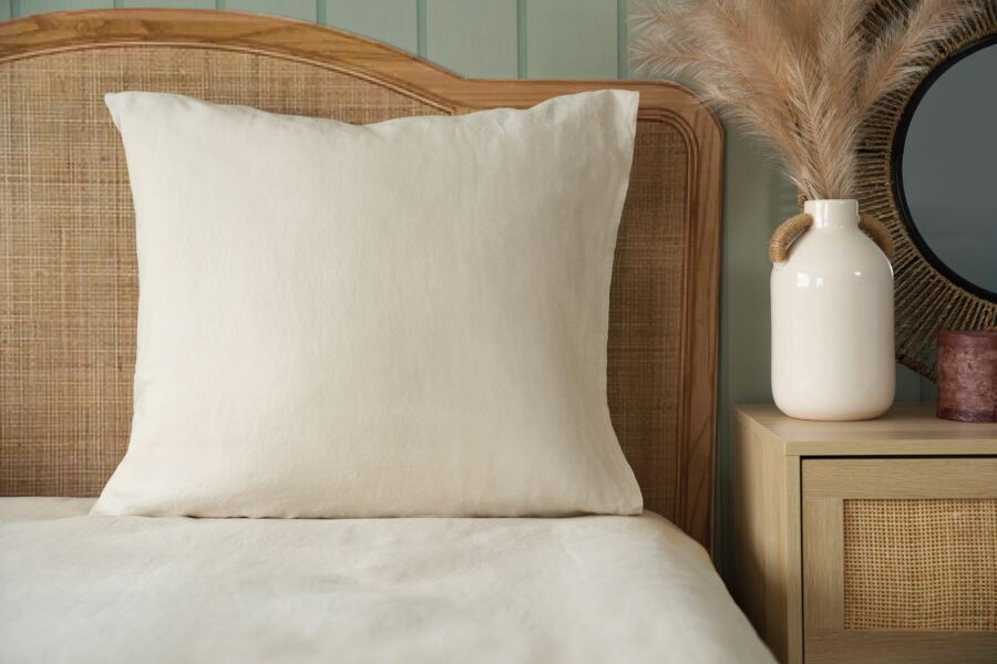 100% Linen Continental Pillowcase 100% Linen Continental Pillowcase