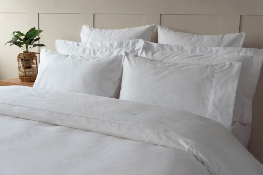 Pure Egyptian Cotton Sateen 600 Count Housewife Pillowcase Pure Egyptian Cotton Sateen 600 Count Housewife Pillowcase
