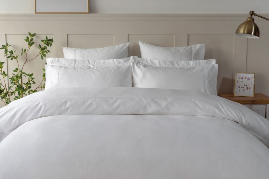 Pure Egyptian Cotton Sateen 600 Count Housewife Pillowcase Pure Egyptian Cotton Sateen 600 Count Housewife Pillowcase