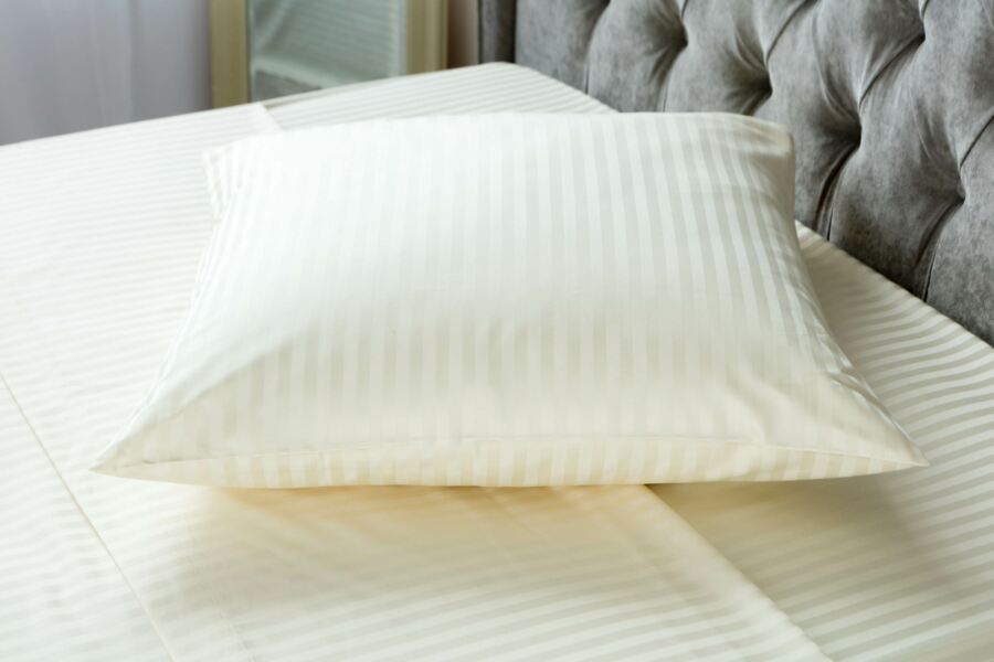 hotel square pillows