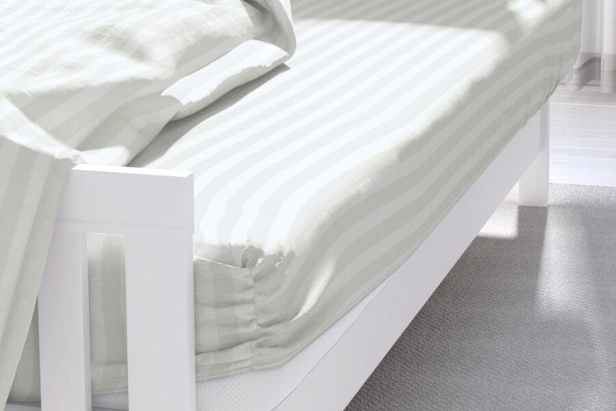 How To Iron Your Sheets Quick & Easy At Home