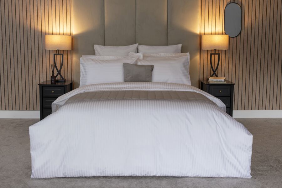 Hotel Suite 540 Count Satin Stripe Duvet Cover Set