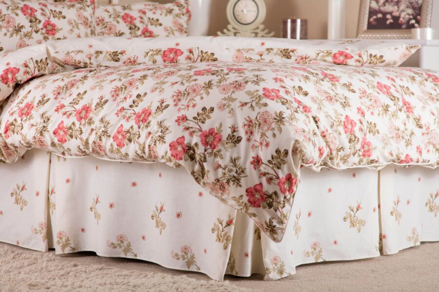 belledorm Wild Rose Fitted Valance Sheet