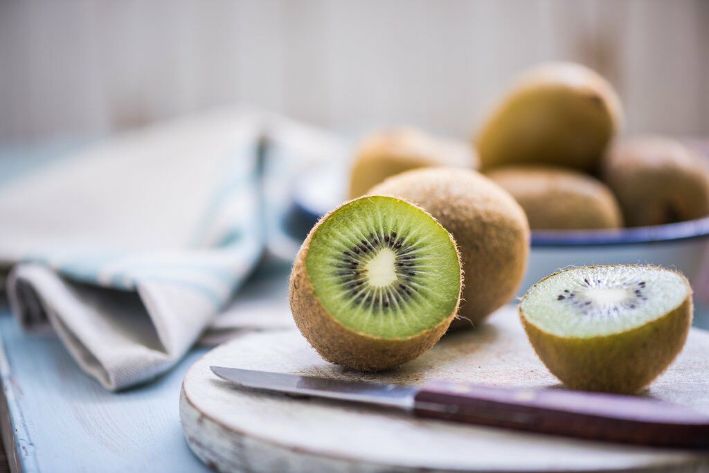 Kiwis night time food