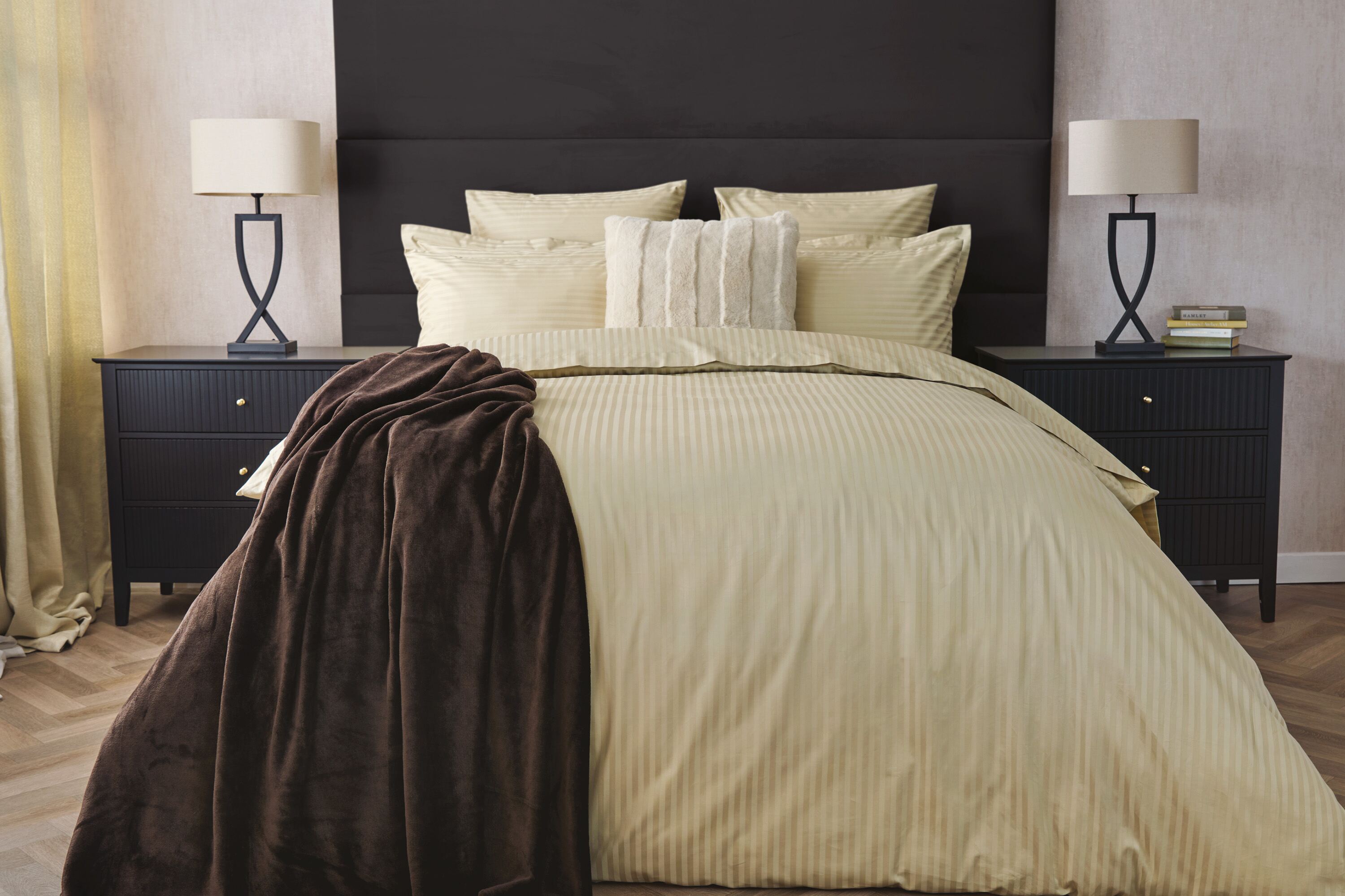 Taupe