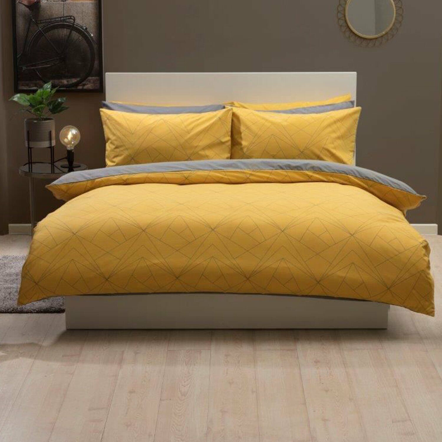 Belledorm Trapeze Duvet Set Saffron